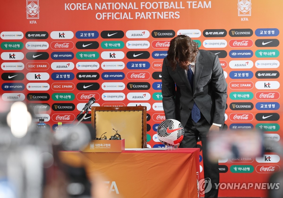 ⚽英超战报：克鲁伊维特传射建功 克里斯蒂破门 十人阿森纳0-2不敌伯恩茅斯