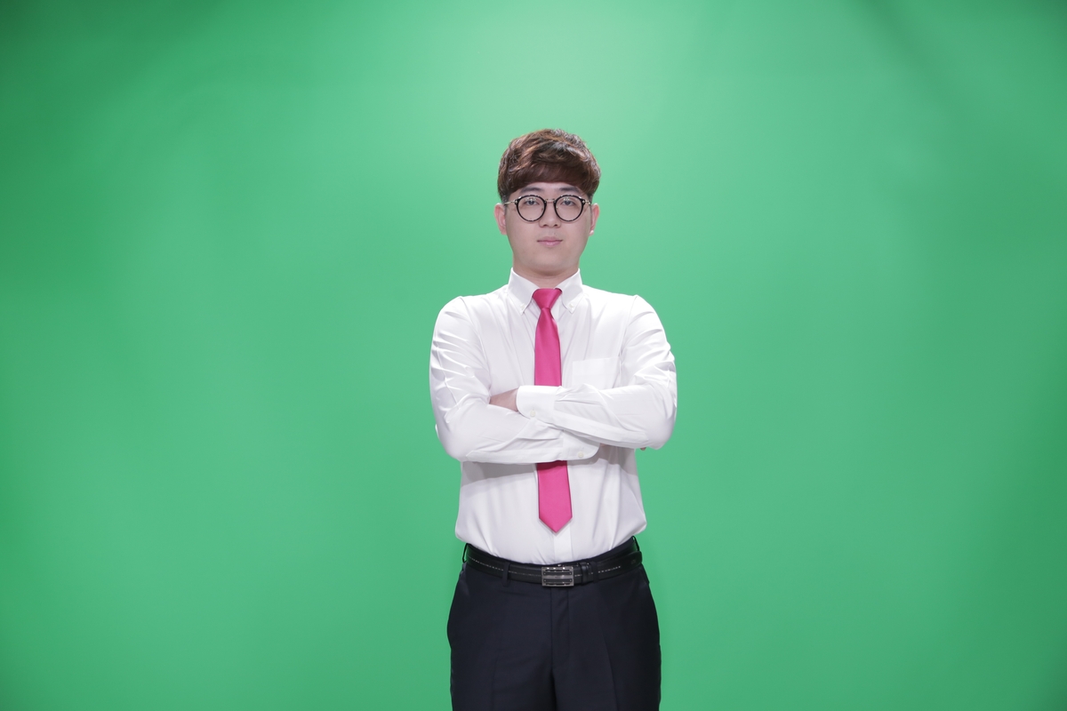 安切洛蒂启用后手！姆巴佩、魔笛替补出场