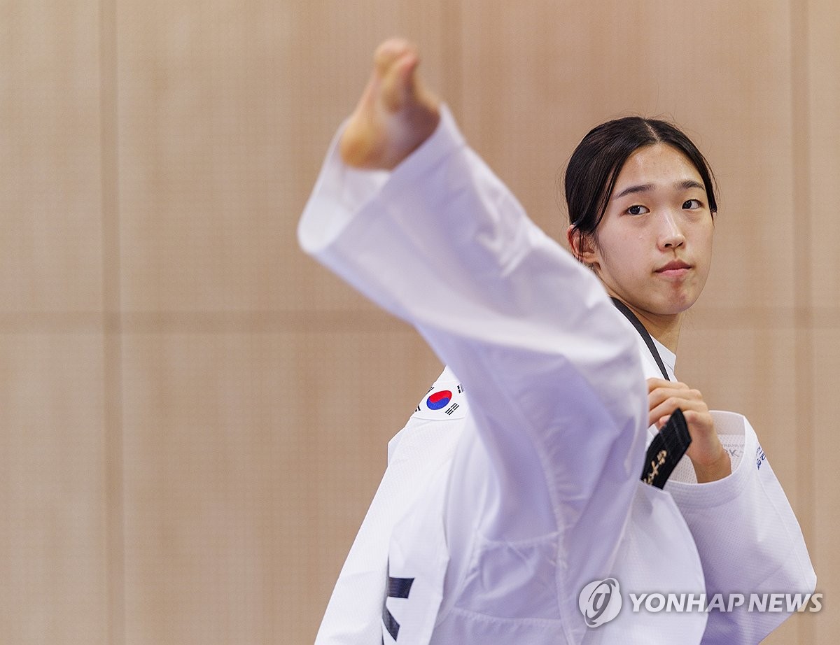 梅西近4次帽子戏法都在国家队完成，已连续16年至少戴帽1次