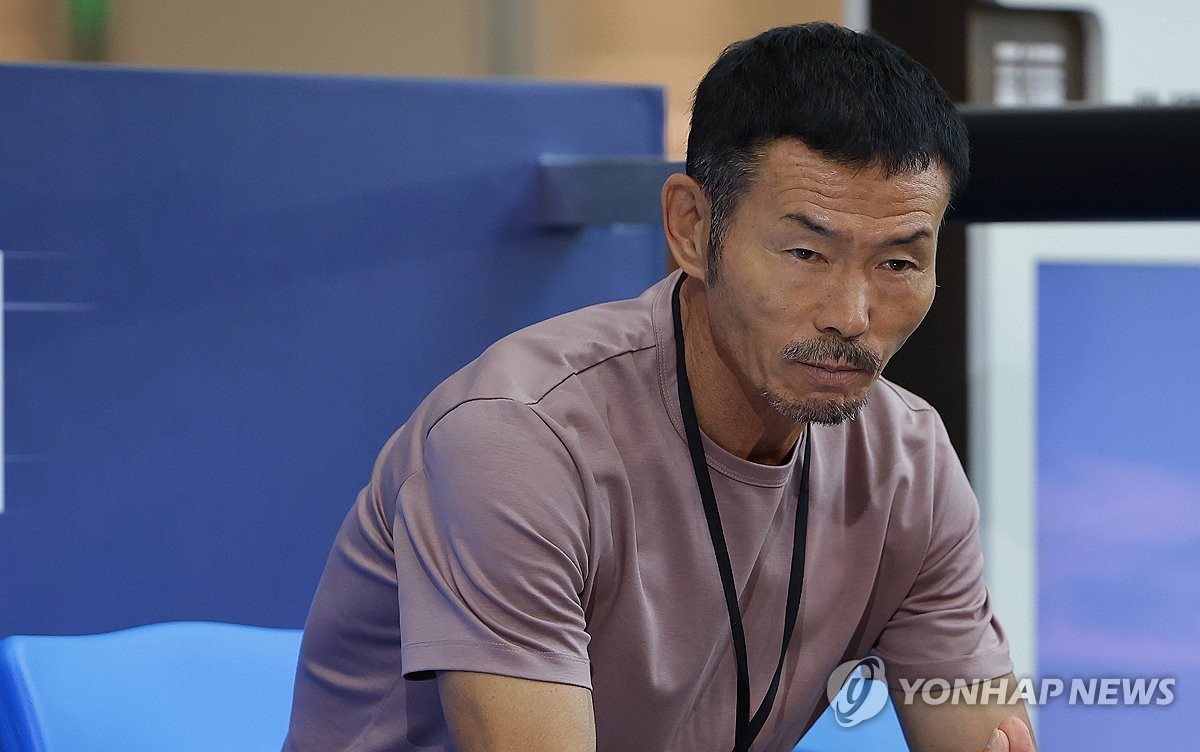 图片报圣保利vs拜仁评分：穆西亚拉2分，格雷茨卡、凯恩4分