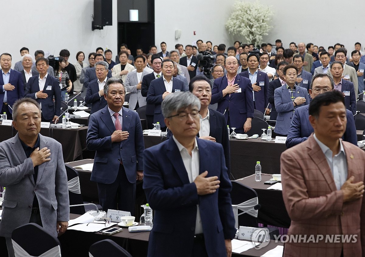 西媒：恩昆库希望离开切尔西，巴萨有意签下他